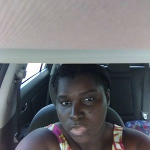 Meet your Posher, Lorraine